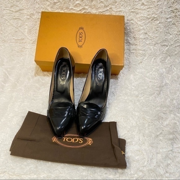 TOD’S Made in Italy Black Loafer Pump in Size 38 Preowned w Box and dust bag - Picture 1 of 7